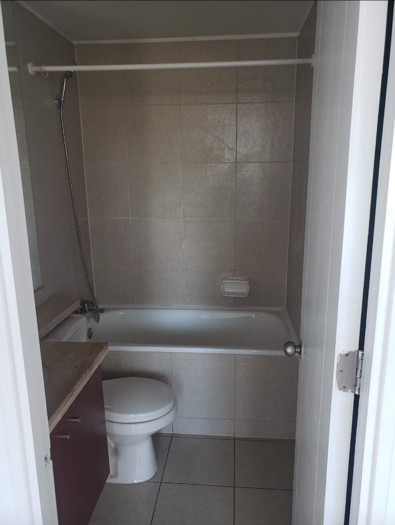 Amplio departamento tipo Mariposa en santiago Centro, sector Parque Almagro con Estacionamiento.