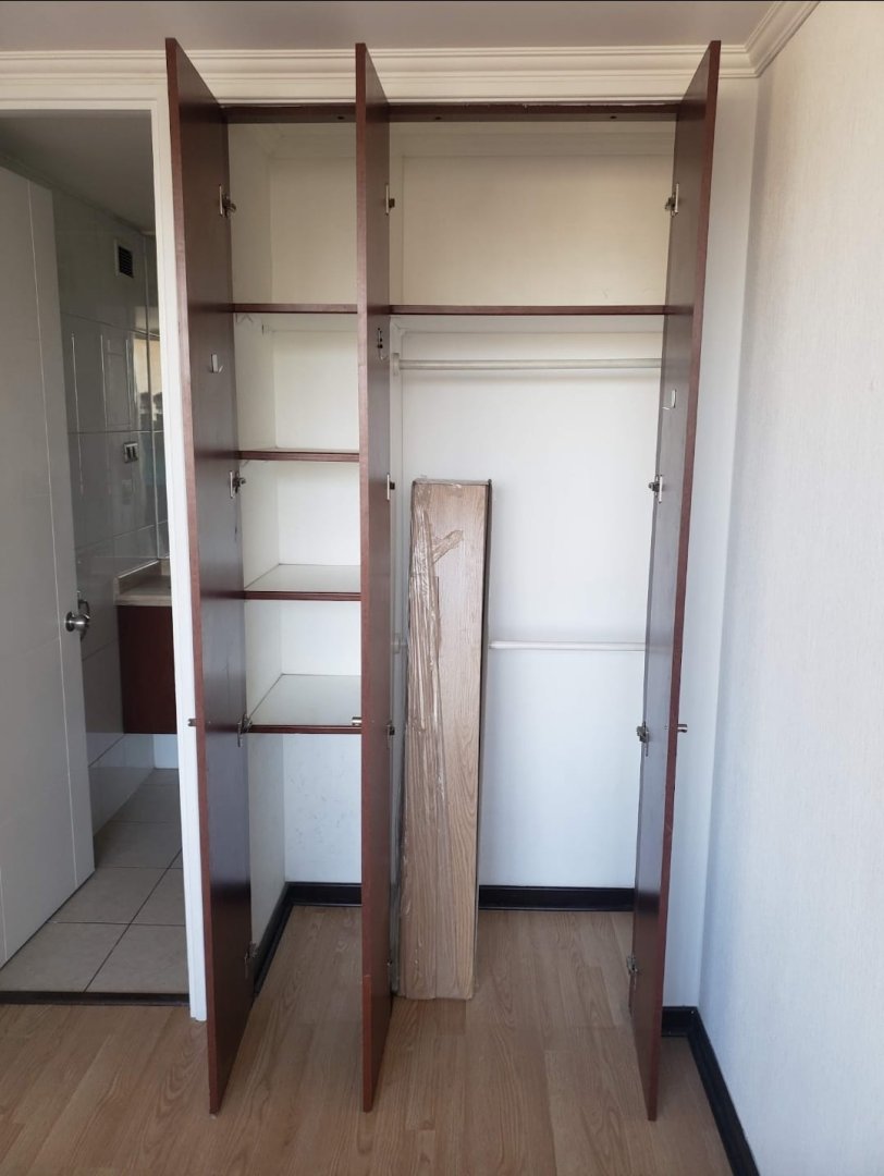 Amplio departamento tipo Mariposa en santiago Centro, sector Parque Almagro con Estacionamiento.